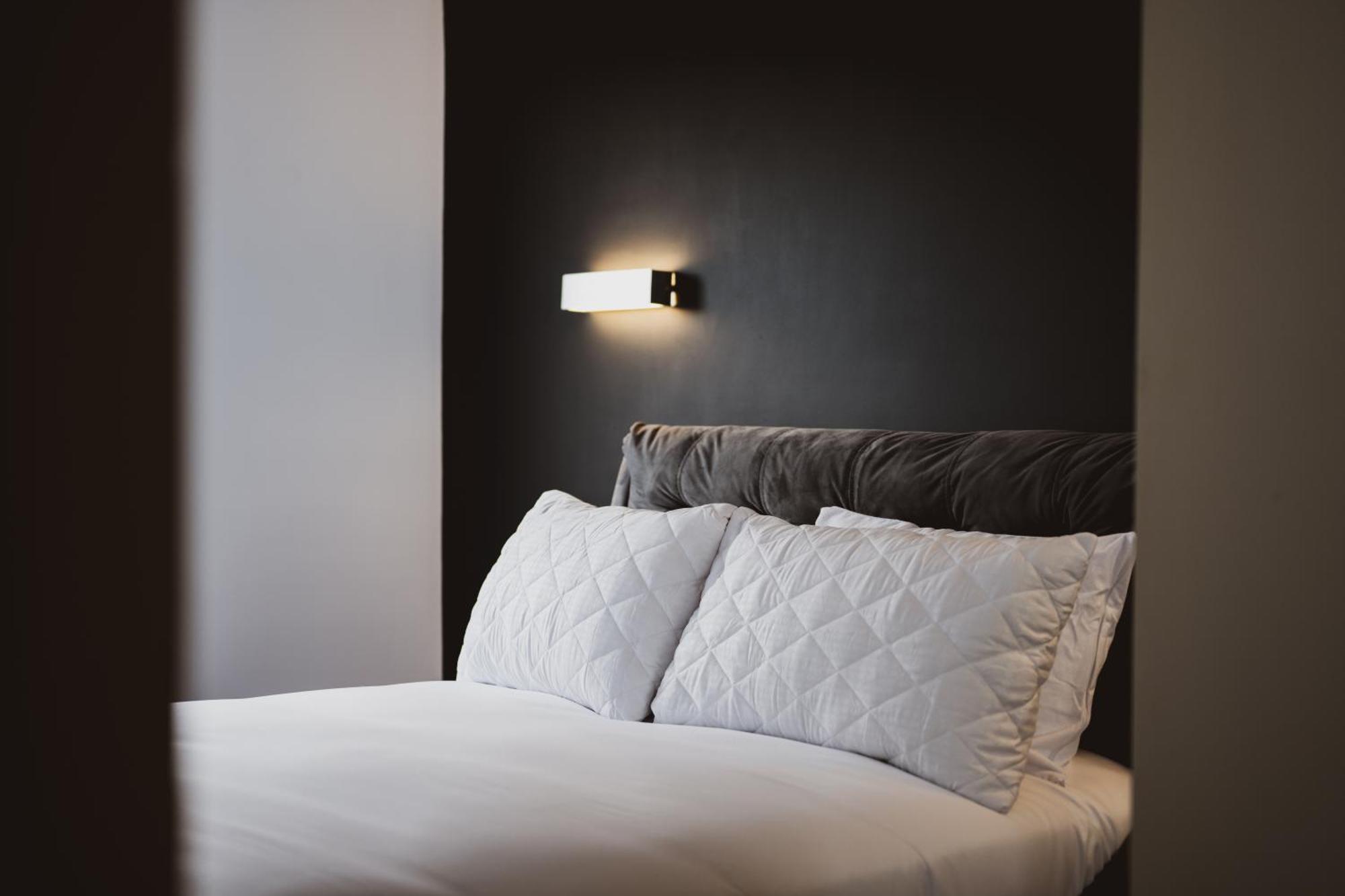 Luxury Apartment By Ocean Village Marina Southampton Esterno foto